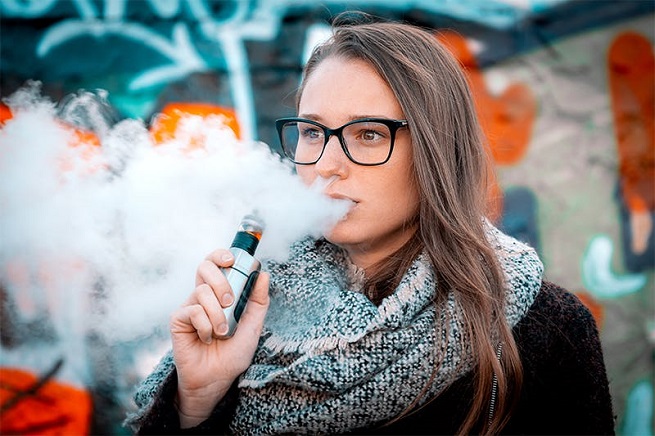 Smoking and Vaping on Skin